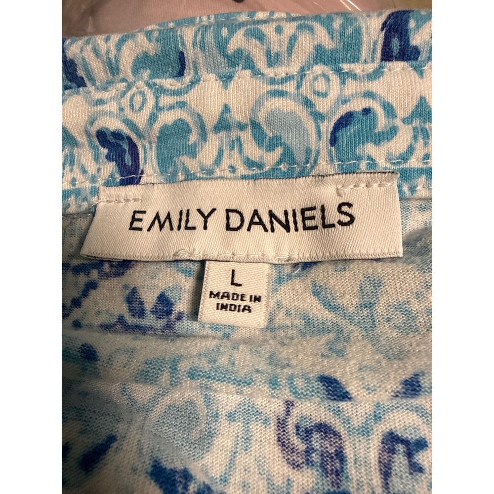 Emily Daniels Blue Damask Scroll Print Roll Tab Henley Knit Top Womens Large - Picture 5 of 5